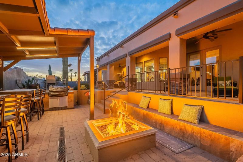 101-web-or-mls-Canyon-twilight-18