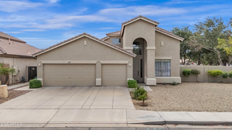 3 Car Garage-corner lot