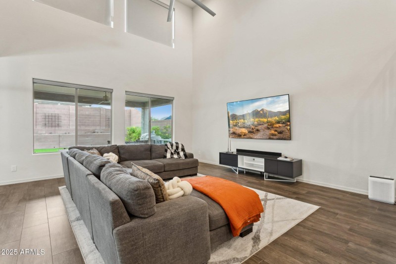 7-web-or-mls-7180-w-tombstone-trail