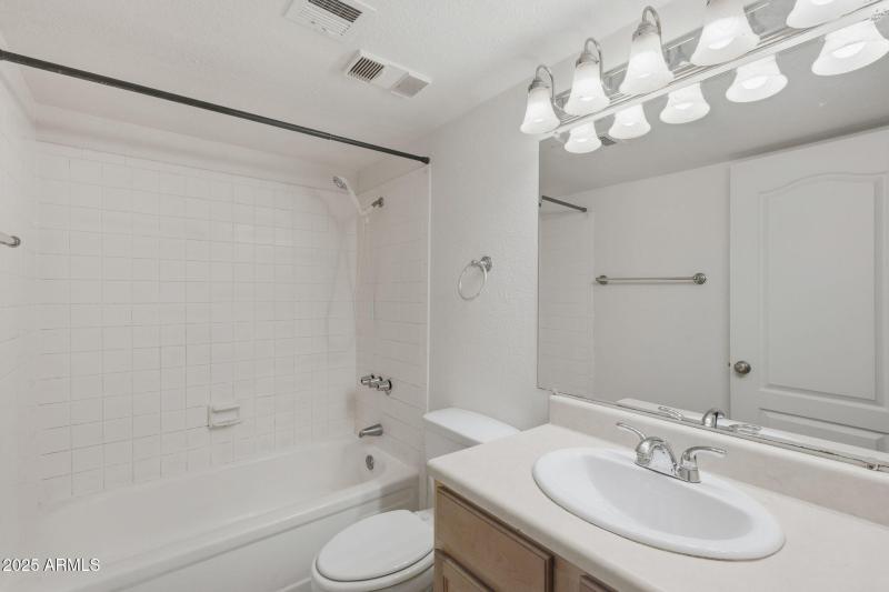 26-web-or-mls-Danbury-26