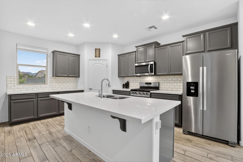 5-web-or-mls-013_a4m_SA (1)