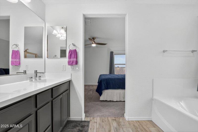 25-web-or-mls-073_a4m_SA (1)