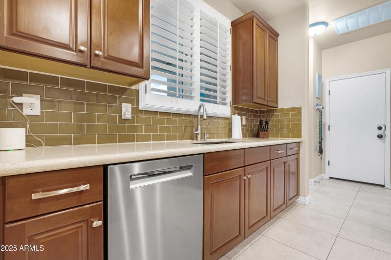 Kitchen & Garage Access