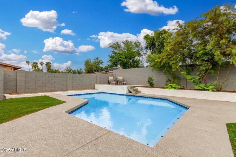 5212 Backyard5