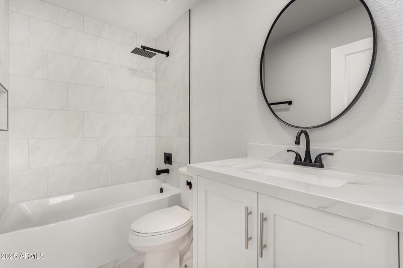 5212 Bathroom