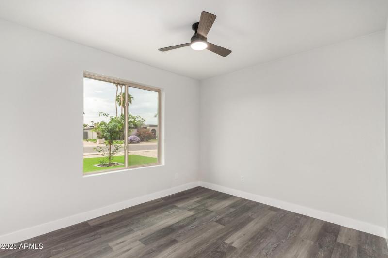 5212 Bedroom2a