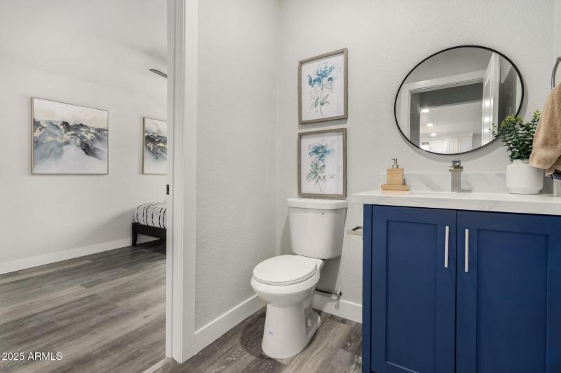 5212 Halfbath