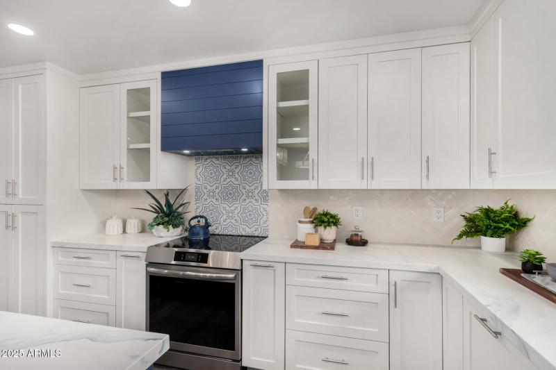 5212 Kitchen4