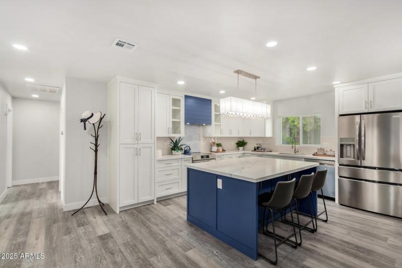 5212 Kitchen5