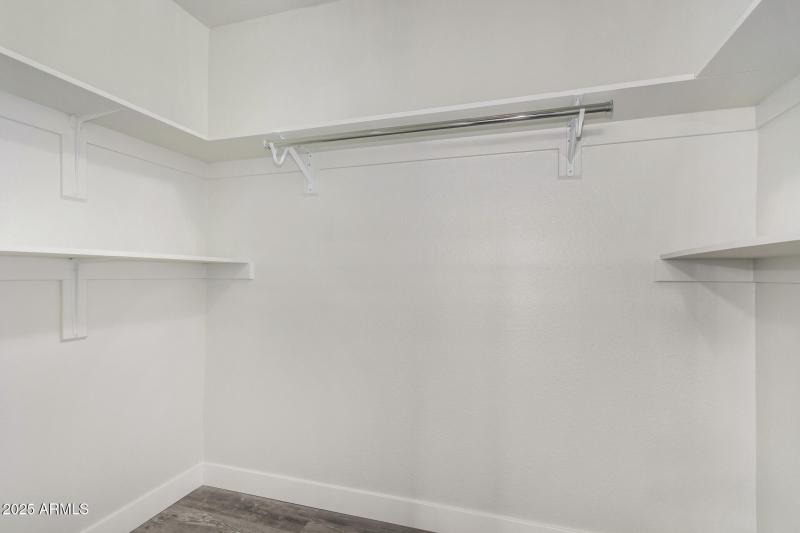 5212 Master Closet