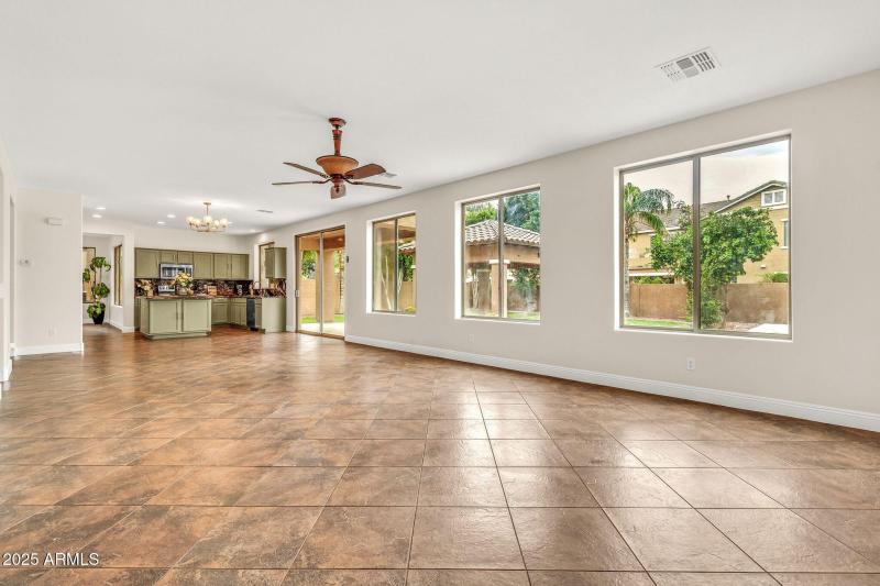 19009 E Cattle Dr-7