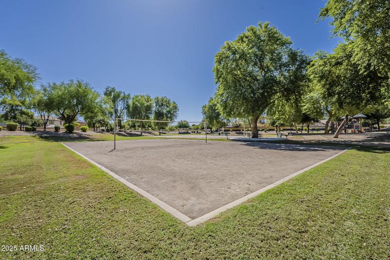 97-web-or-mls-136th Ln Community-9