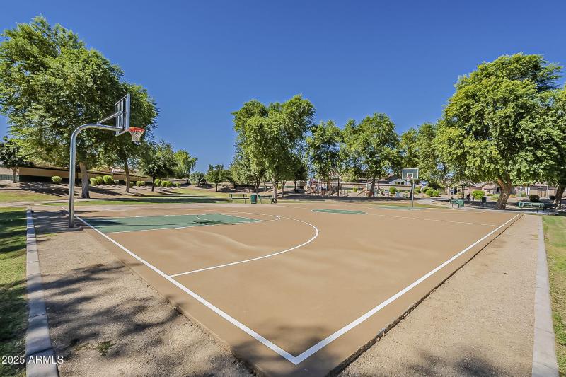 92-web-or-mls-136th Ln Community-4