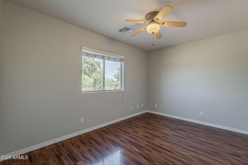 61-web-or-mls-136th Ln-61
