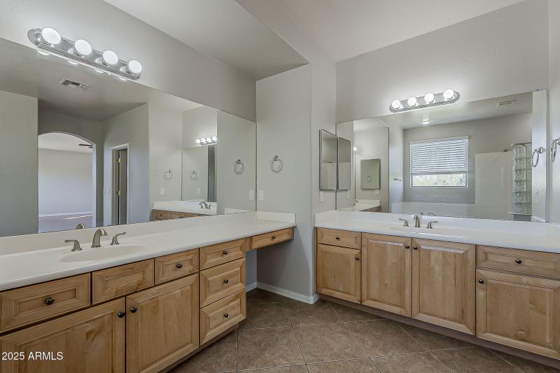 57-web-or-mls-136th Ln-57