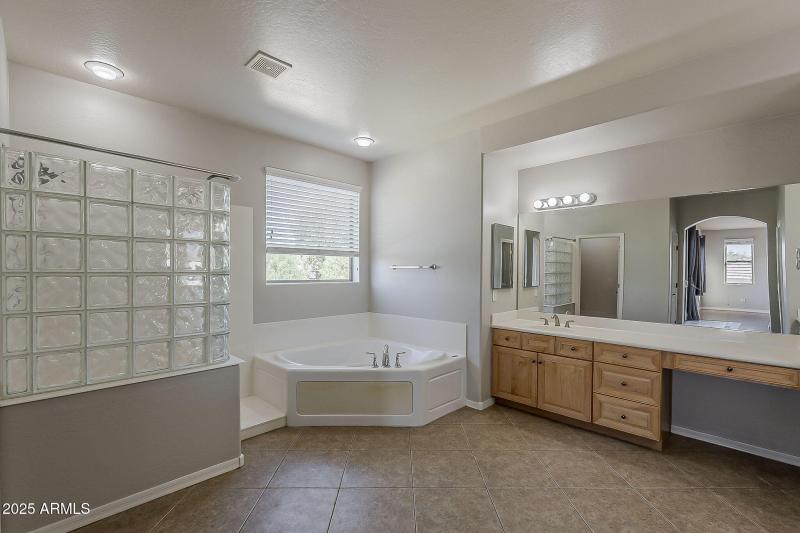 53-web-or-mls-136th Ln-53