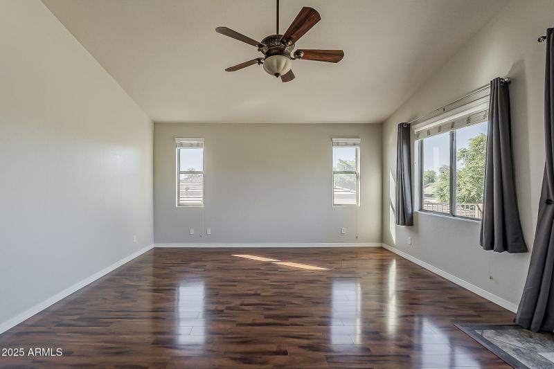 49-web-or-mls-136th Ln-49