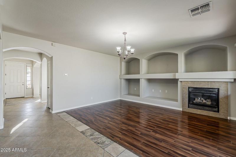 15-web-or-mls-136th Ln-15