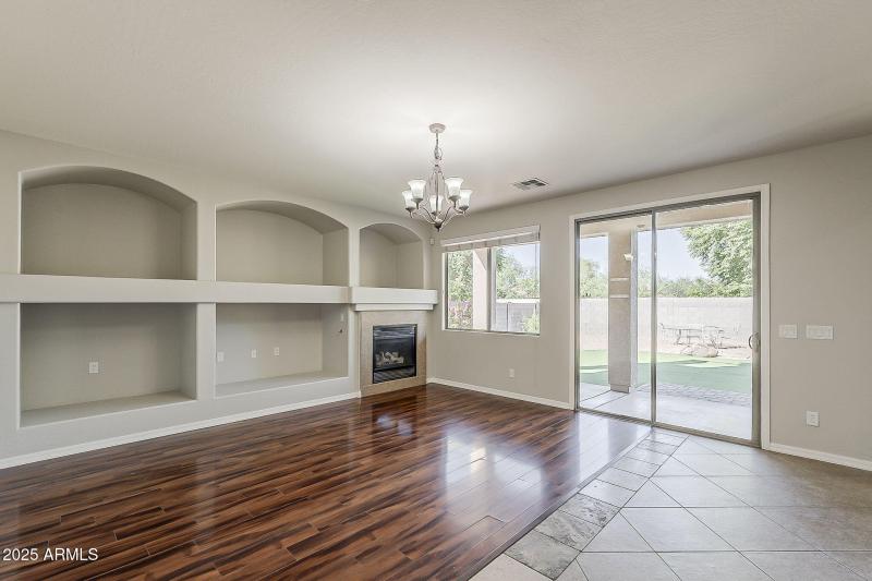 13-web-or-mls-136th Ln-13