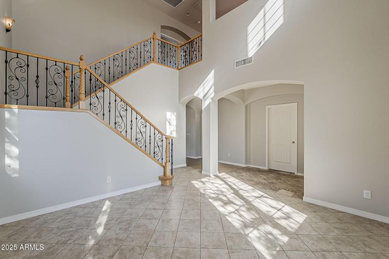 8-web-or-mls-136th Ln-8