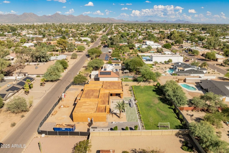 6101 E Joan De Arc Ave-7