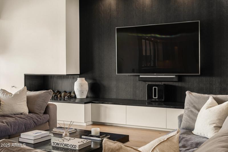 14living room