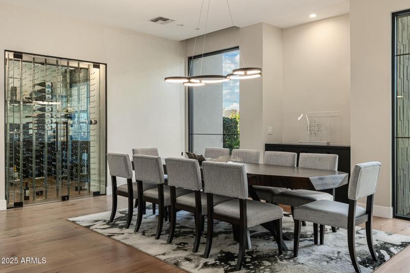 29formal dining