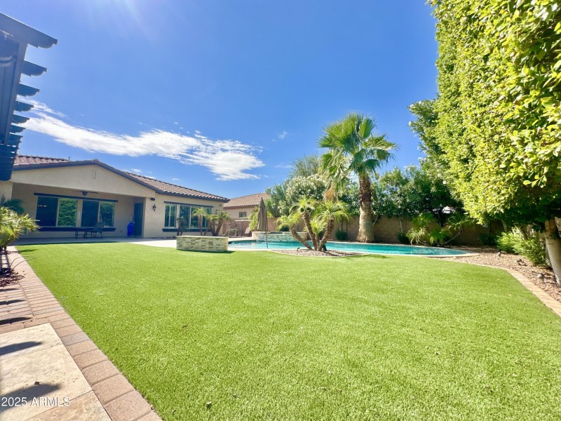 Photo Oct 08 2025, 12 19 06 PM