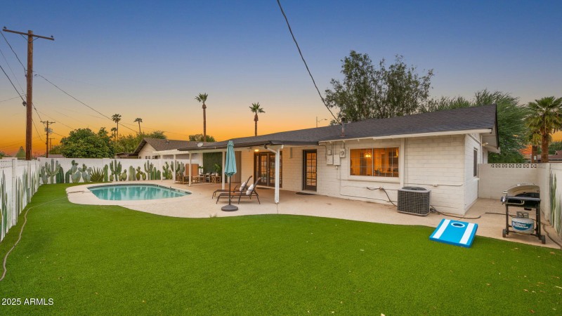 45-web-or-mls-TWILIGHT3