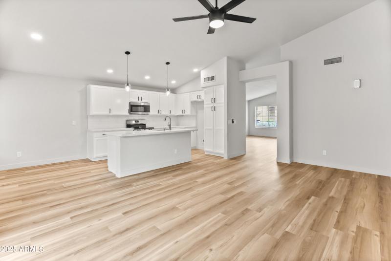 14708 W Lupine Ln-15