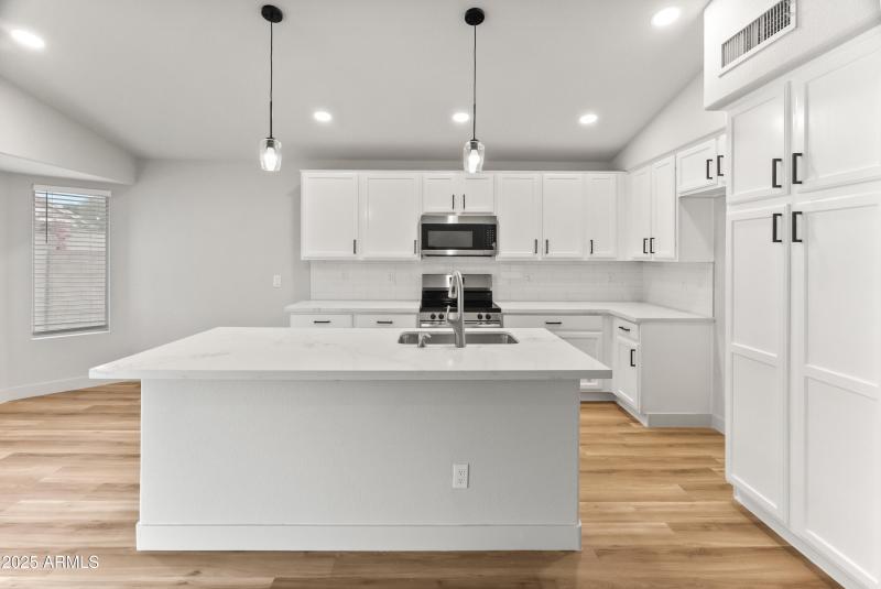 14708 W Lupine Ln-16