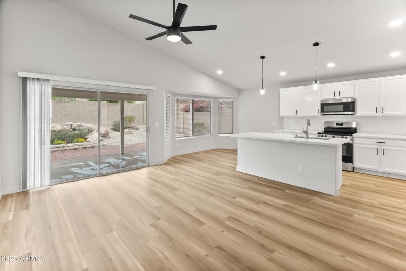 14708 W Lupine Ln-20