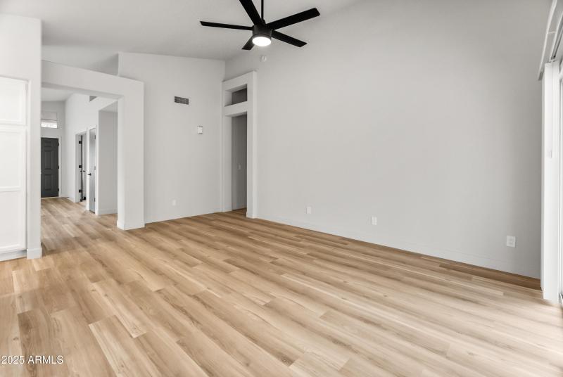 14708 W Lupine Ln-23