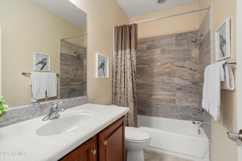 LOVELY GUEST BATHROOM