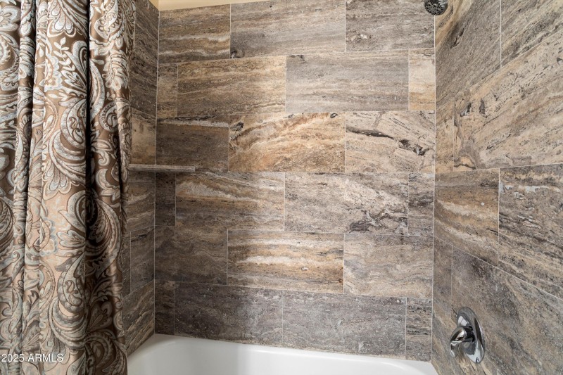 046-Bathroom 2