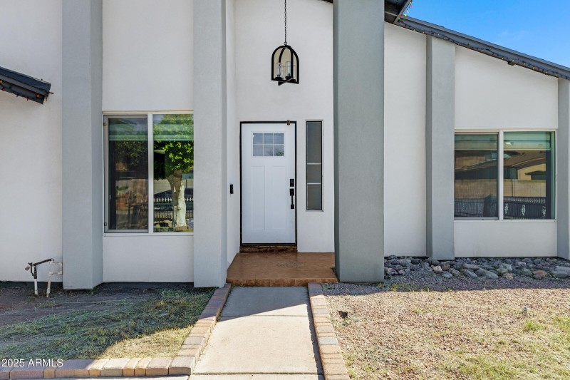 2515 N 43rd Dr-4