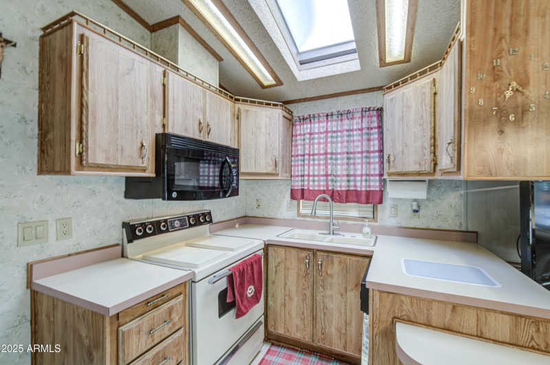 Kitchen 2