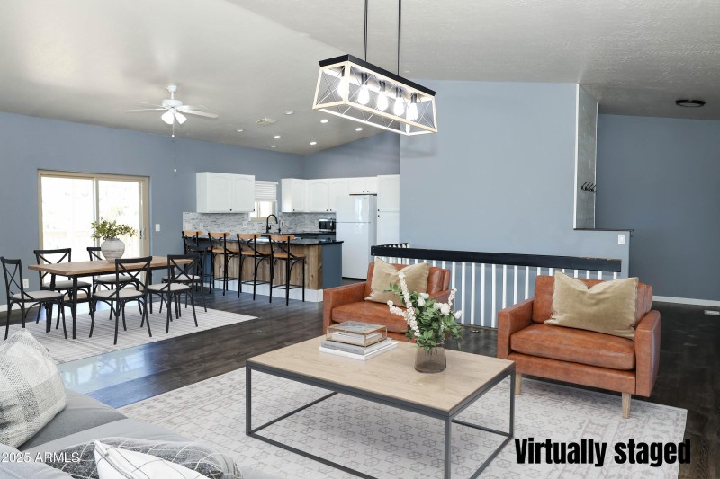 Palisades Living Room (1)