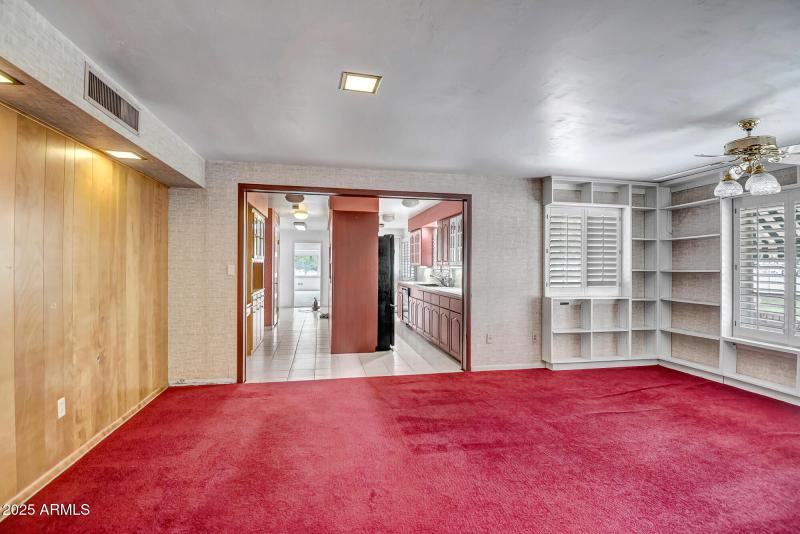 Sitting area/ Library/ Den