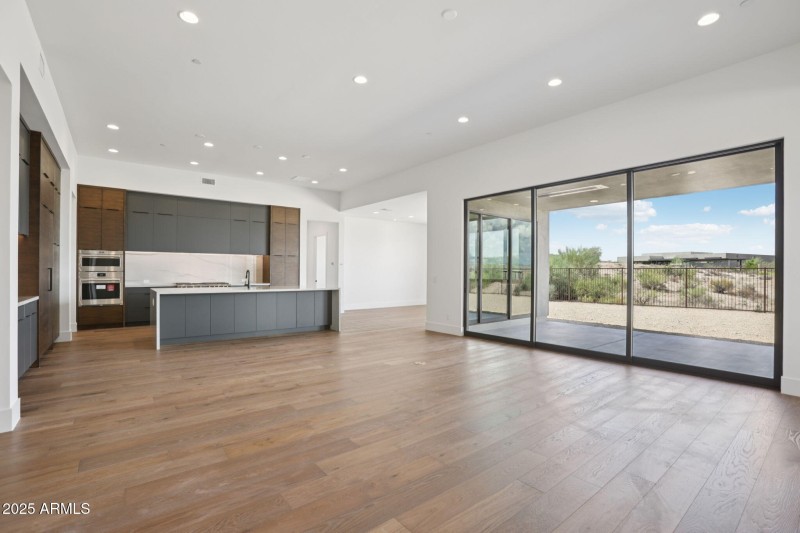 20-web-or-mls-13230 E Buckskin Trail-S07