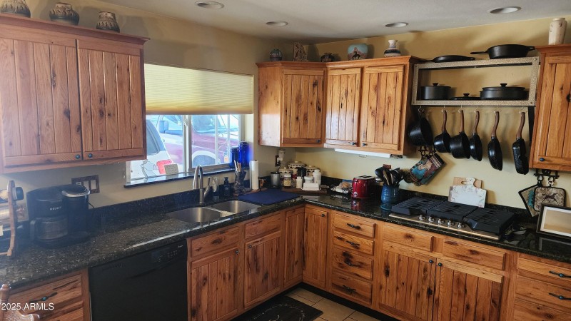 Kitchen 1