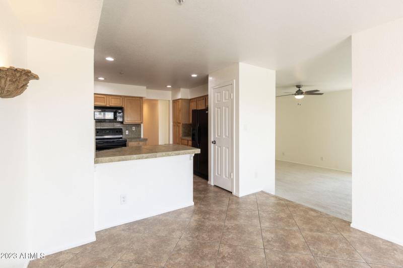 13-web-or-mls-10080-e-mountainview-lake-