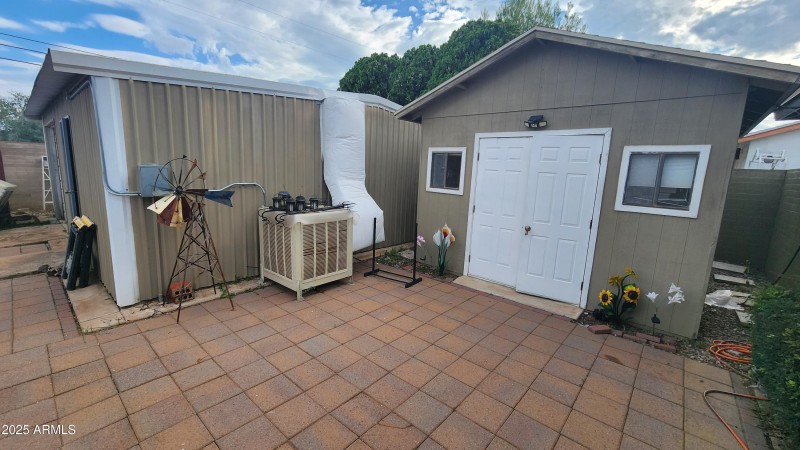 Shed 1