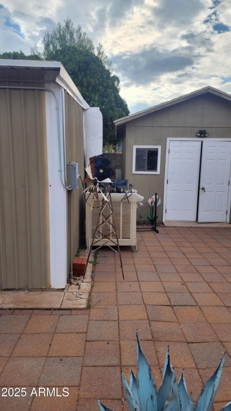Shed 2