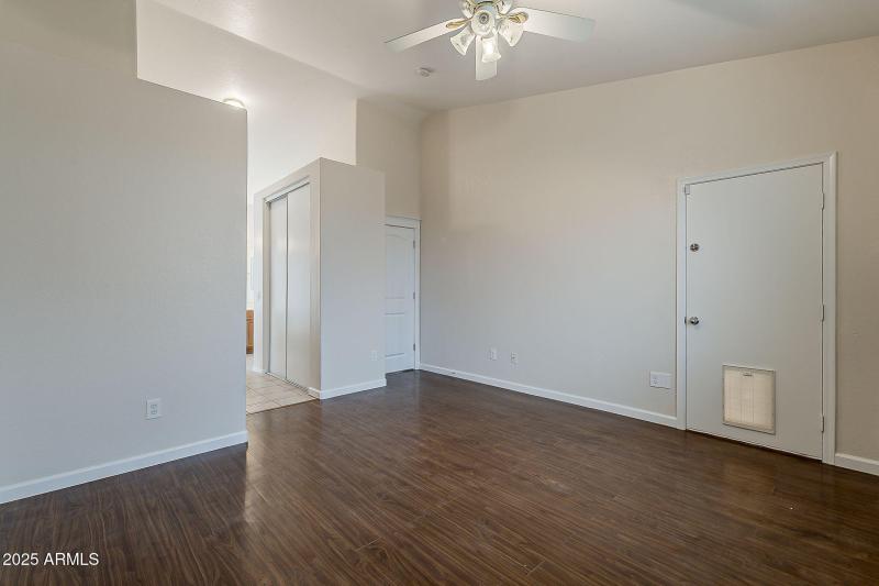 21-web-or-mls-Desert Bloom-21