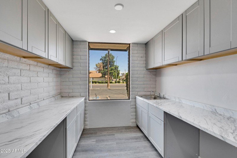 855 E Brown Rd suite 11-18