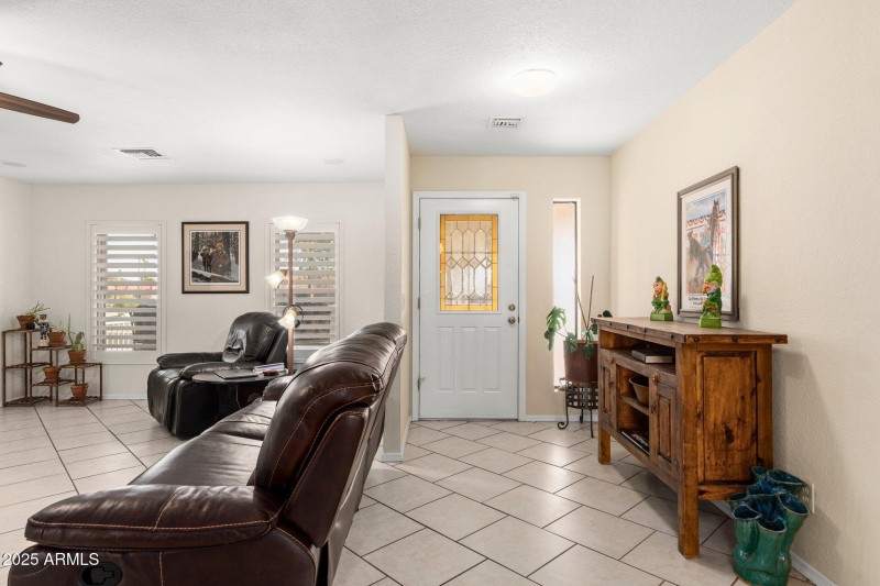 11138 W Hatcher Rd - 07