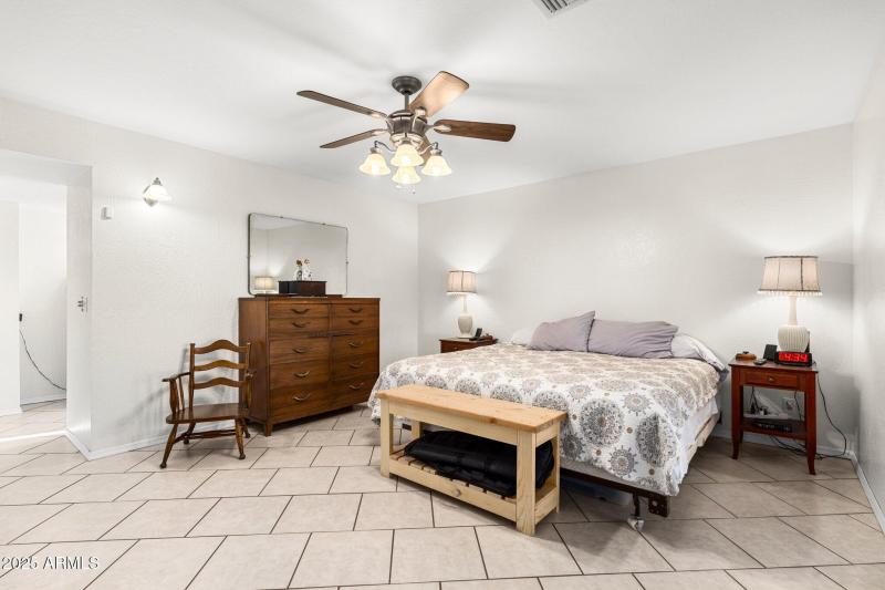 11138 W Hatcher Rd - 20