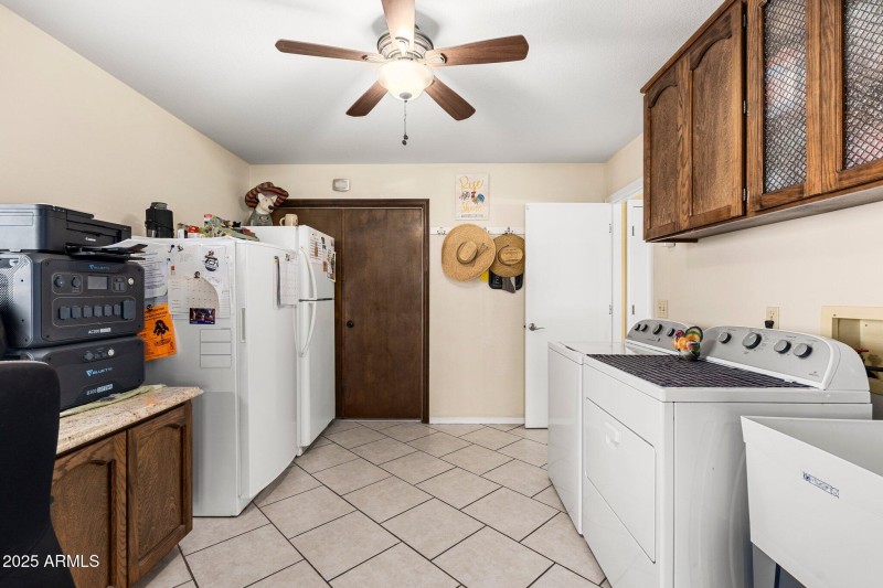 11138 W Hatcher Rd - 27