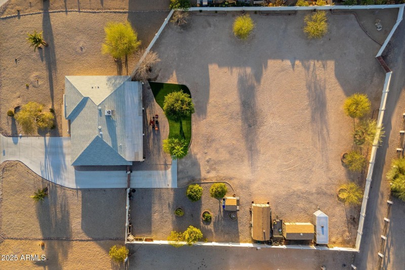 11138 W Hatcher Rd - 58